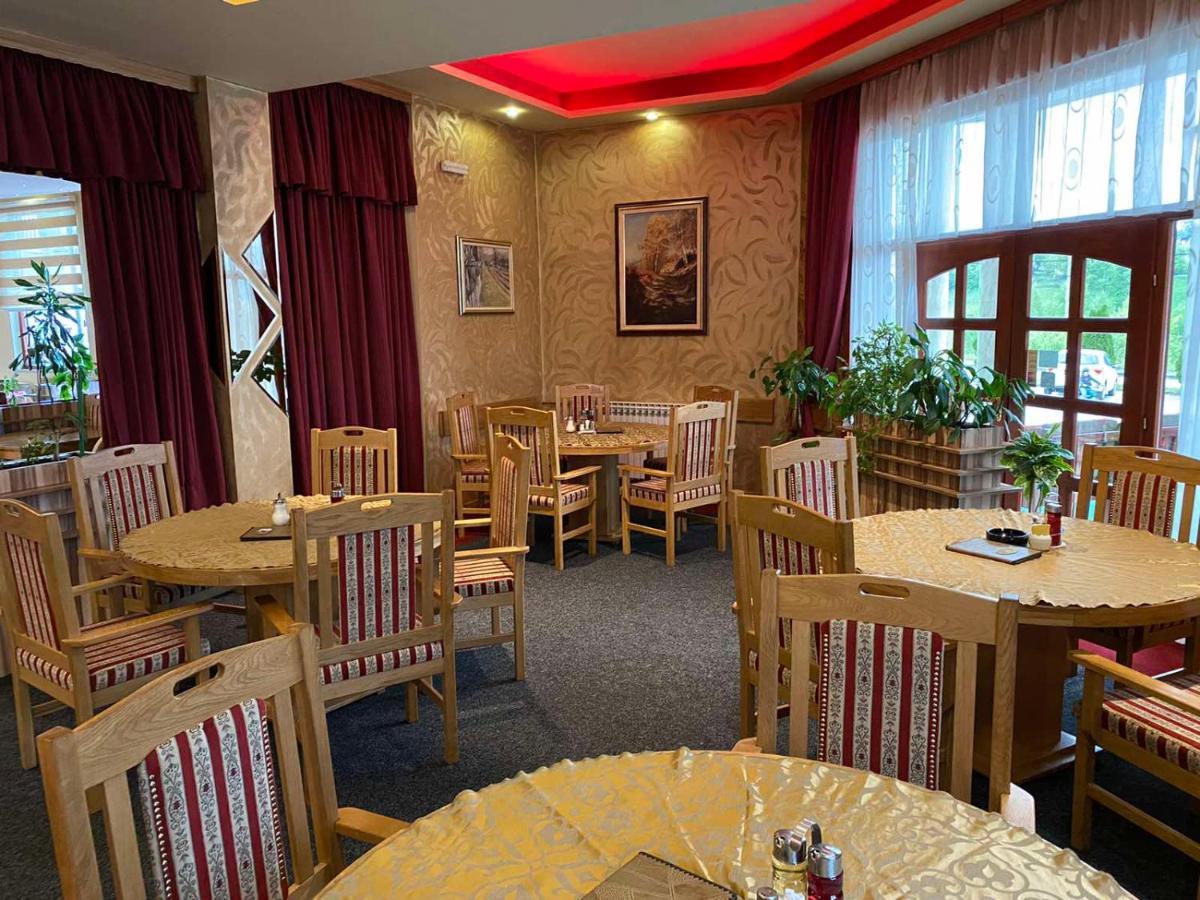 Hotel Dva Goluba Pale Kültér fotó