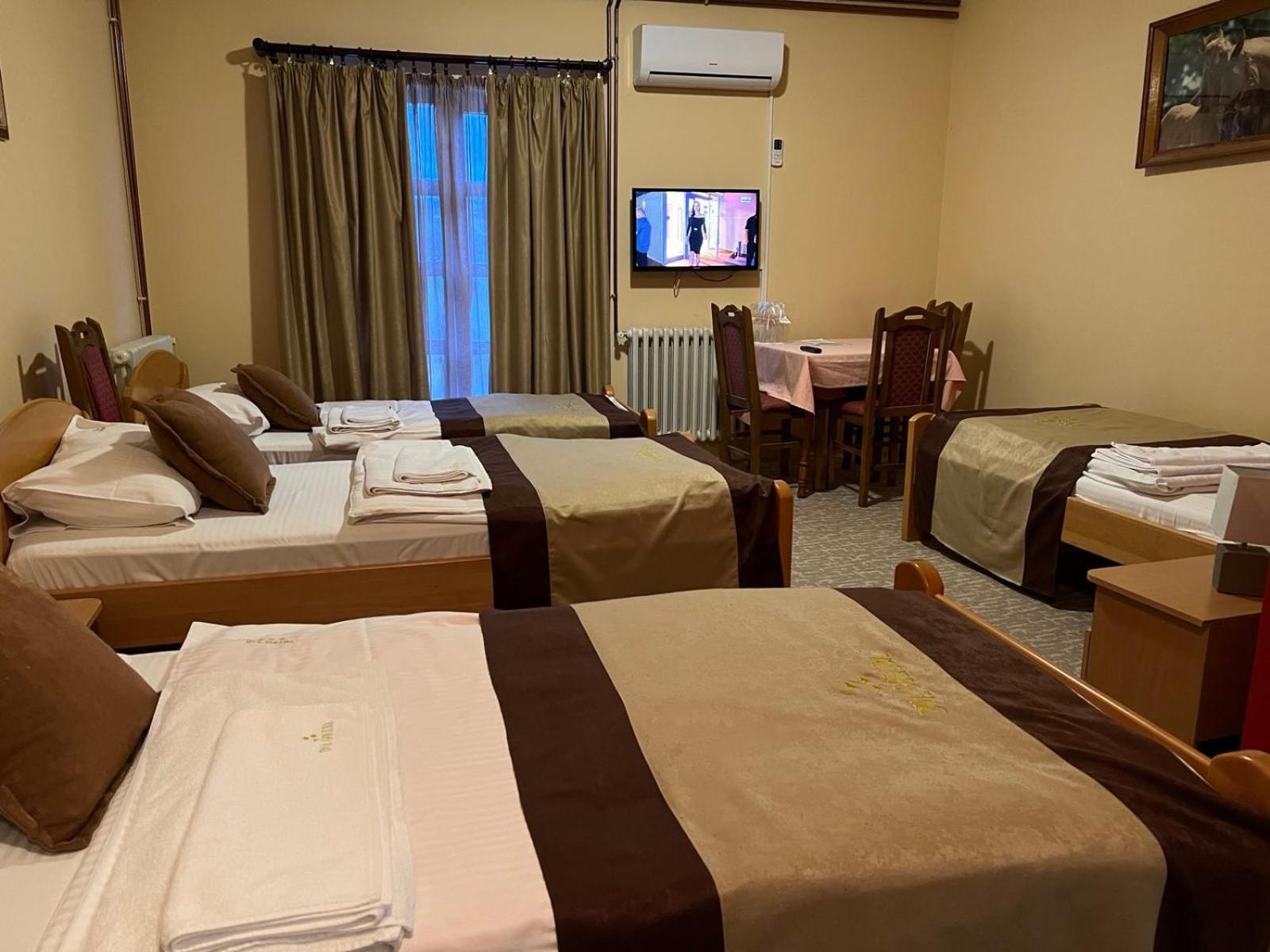 Hotel Dva Goluba Pale Kültér fotó