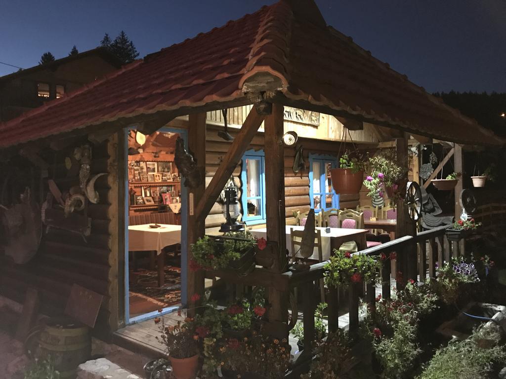 Hotel Dva Goluba Pale Kültér fotó